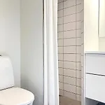 Two-bedroom Close To The Center アパート