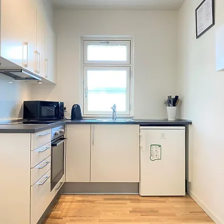 Two-bedroom Close To The Center * Оденсе