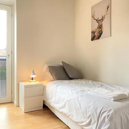 Апартаменты Two-bedroom Close To The Center Оденсе