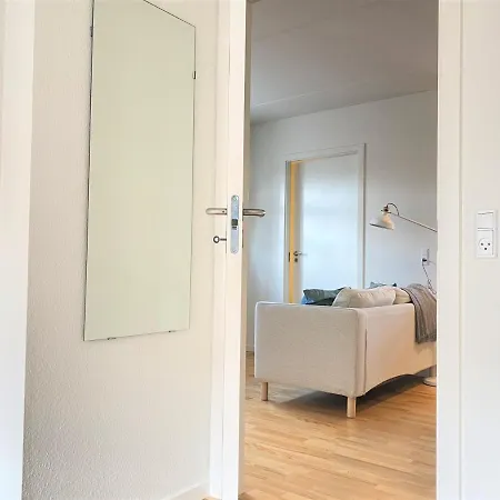 Daire Two-bedroom Close To The Center Odense