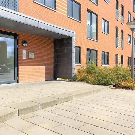 Apartment Two-bedroom Close To The Center *